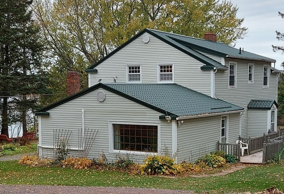 Single family house roof